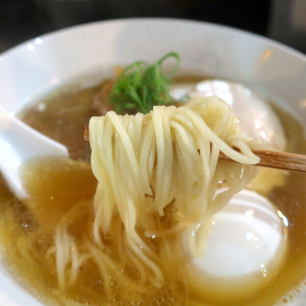 キレイな麺
