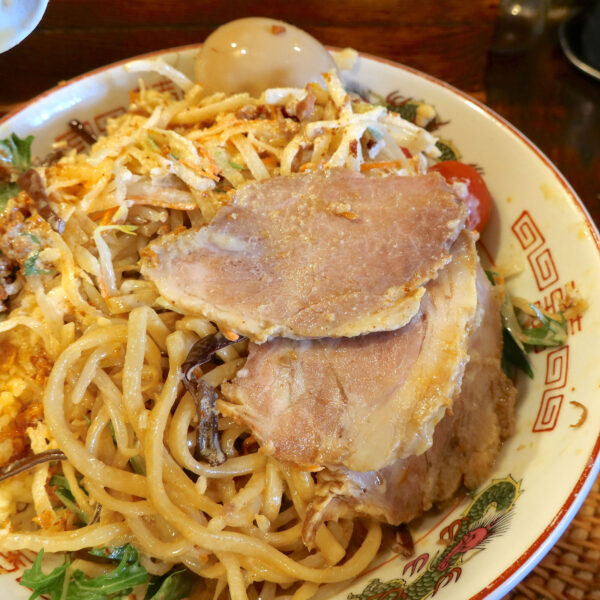 お肉もいいけど、揚げ玉のアイデアがいい