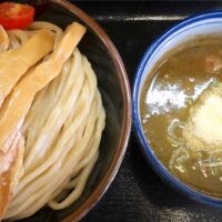 浦添「麺処 たかね 浦添店」で濃厚バジルつけ麺 チャーシュートッピング