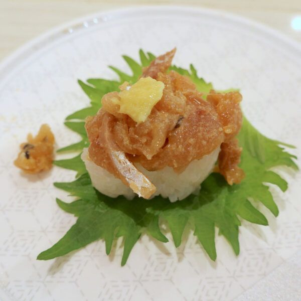 九州産あじのたたき 大葉つつみ みそ和え（100円）