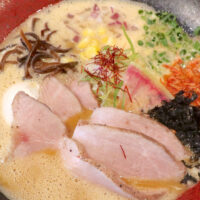 那覇・おもろまち「海老そば 益々」で超濃厚海老味噌そば＋海老味玉