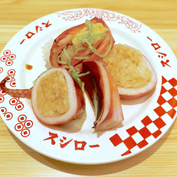 いか飯風すしとゲソにぎり（260円）