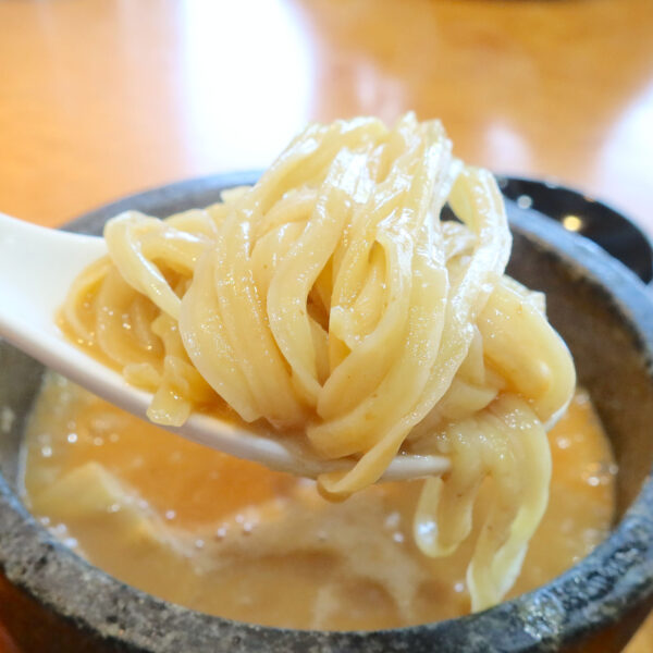 海老の香りのする麺