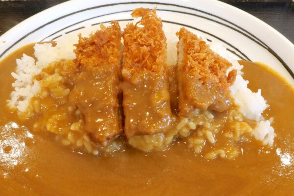 とんかつチェーン「かつさと」でランチかつカレー！が、ランチはあまりお得じゃなかった。