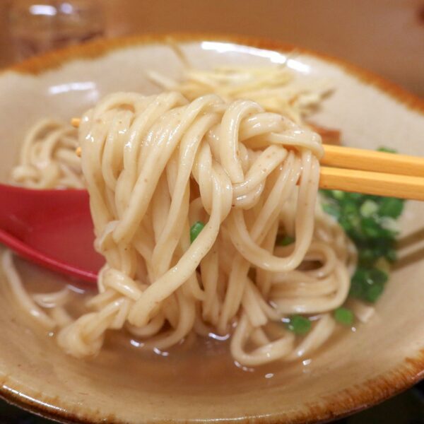 島麦かなさん入りツルツル麺