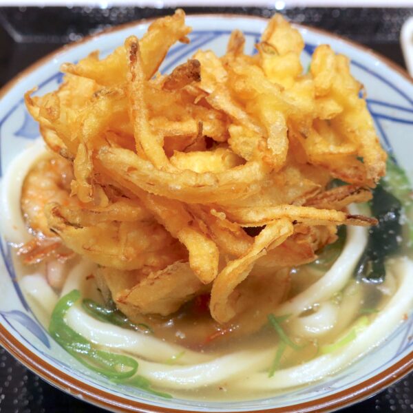 野菜かき揚げをのせます