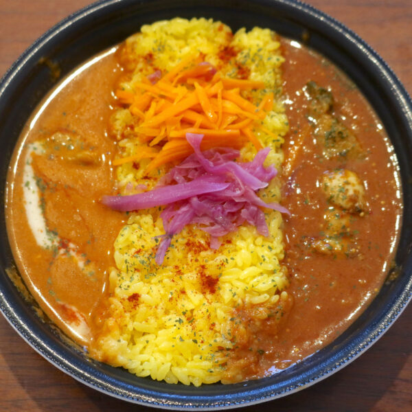 バターチキンカレーとチキンカレー
