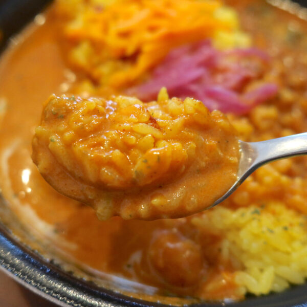 クリーミーなバターチキンカレー