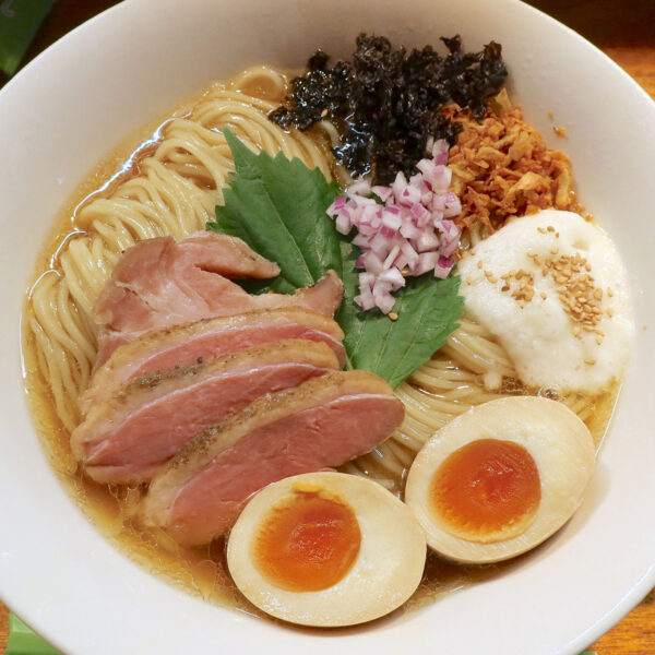 煮干し昆布水冷麺 味玉付（1,650円）＋大盛（150円）