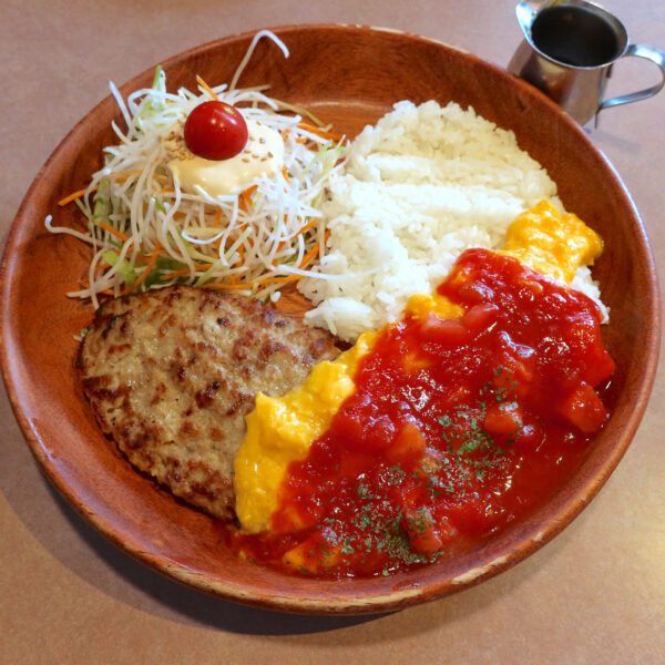 角切りトマトのオムバーグディッシュ M（1,680円）