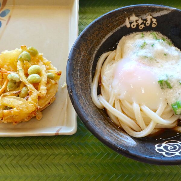 玉とろぶっかけ（620円）＆枝豆のかき揚げ（200円）