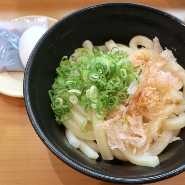 讃岐 釜玉うどん（550円）