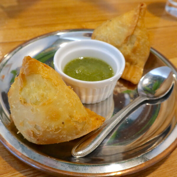 サモサ（600円）