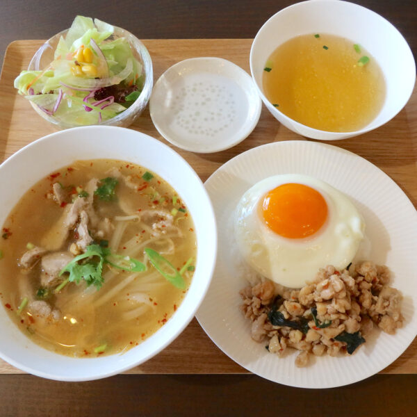 ハーフ＆ハーフ ランチセット（1,300円）