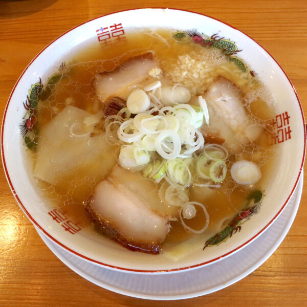 兎琉猫 肉中華そば（1,100円）＋ニンニクトッピング（150円）