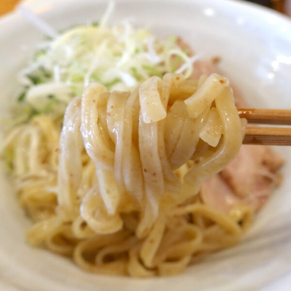 ぷるぷる麺