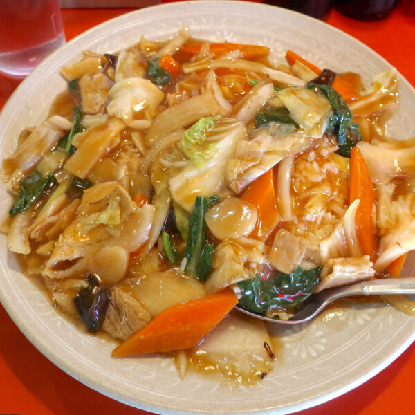 中華丼（880円）