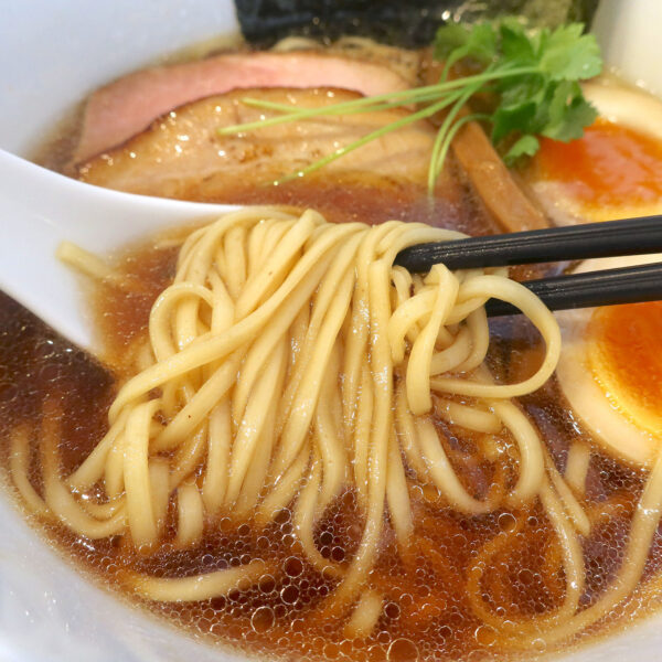 ツルツル中細麺