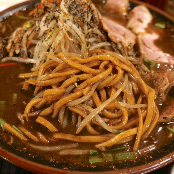 麺量200g