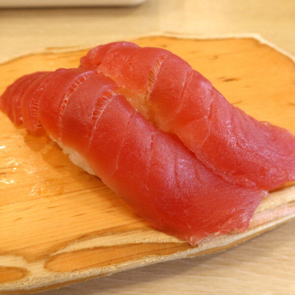 まぐろ赤身（600円）