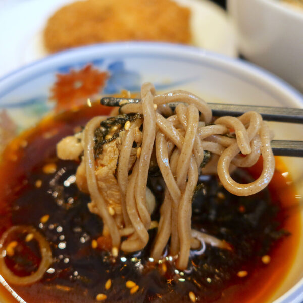 細麺だけどコシがある