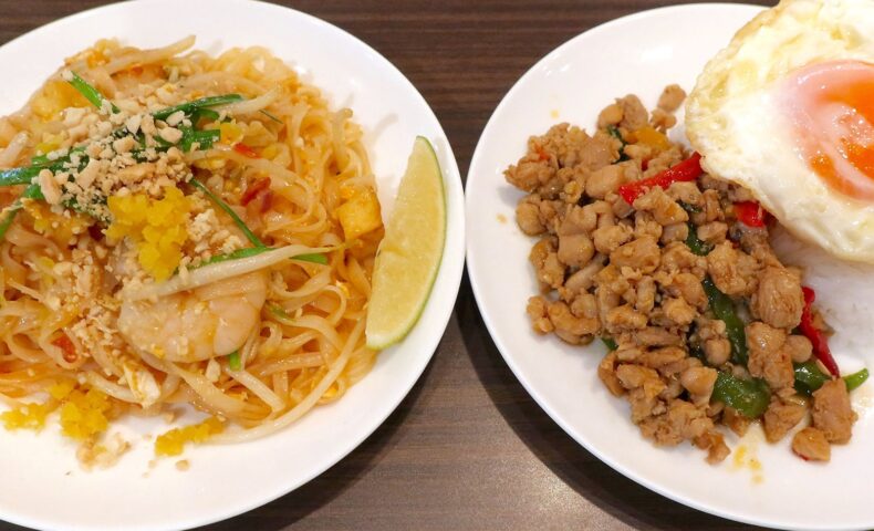 宜野湾「タイ料理 ベンジャロン」でパッタイ&ガパオライスのハーフ&ハーフ+ヤムヌア