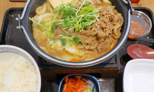 「吉野家」で広島発ラーメンブランド・ばり馬監修の新商品 とんこつ醤油牛鍋膳