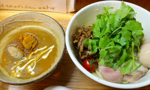 那覇・真嘉比「ラーメン 志のわ」で限定・スパイスと煮干の咖喱つけ麺