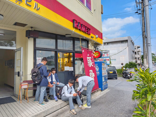 那覇・銘苅「麺や偶 もとなり 本店」