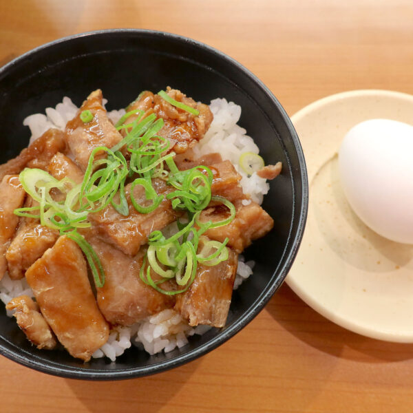 まぐろうま煮ミニ丼(440円)