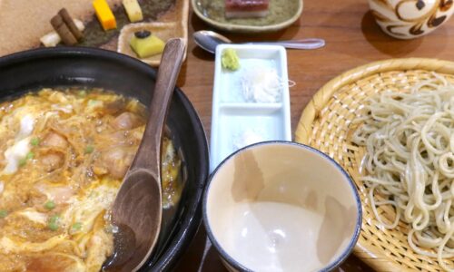 那覇・おもろまち「目白大村庵 那覇店」で新蕎麦の十割蕎麦&実山椒入り親子煮