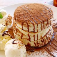 首里でパンケーキ＆ハンバーガー！ 「ズートンズ 首里店」でティラミスパンケーキ＋ポテト