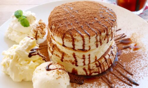 首里でパンケーキ＆ハンバーガー！ 「ズートンズ 首里店」でティラミスパンケーキ＋ポテト