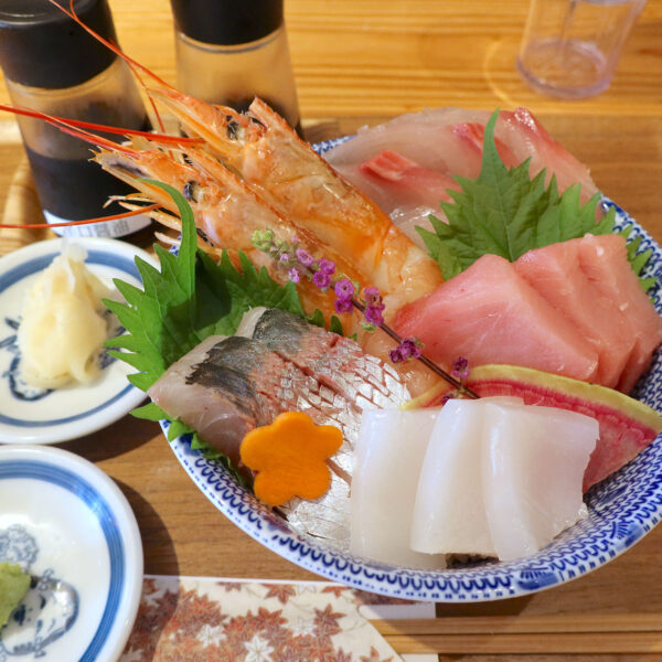 いのもと特製 海鮮丼（1,980円）