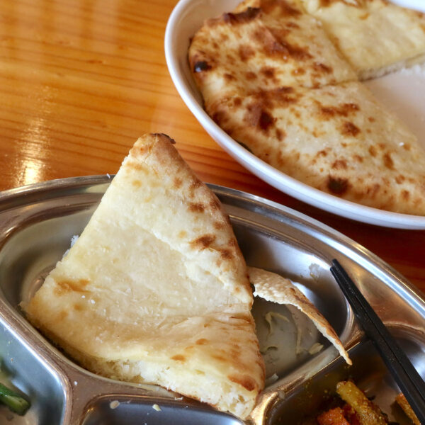 ココナッツナン（600円）