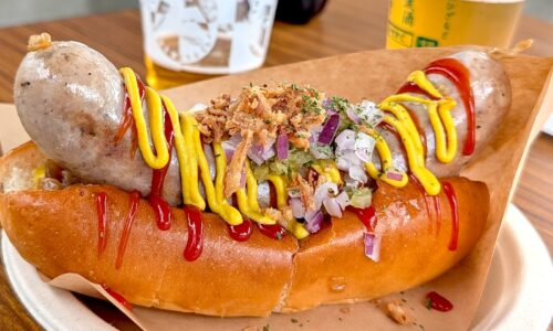 ビールのお祭り「ちゃんぷる~フェスティバル」で CACIOCAVALLO のホームメイドジャンボドッグ