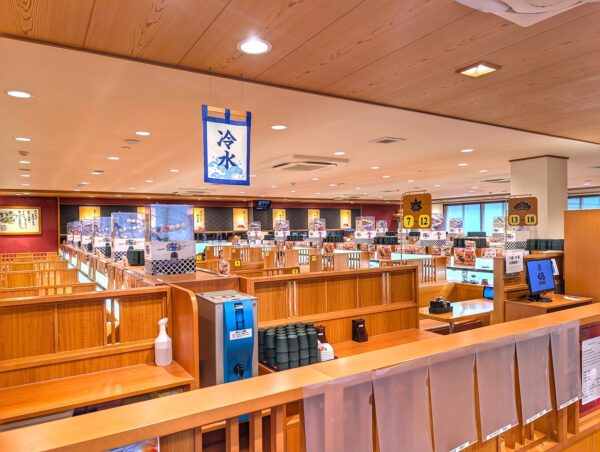 くら寿司 店内