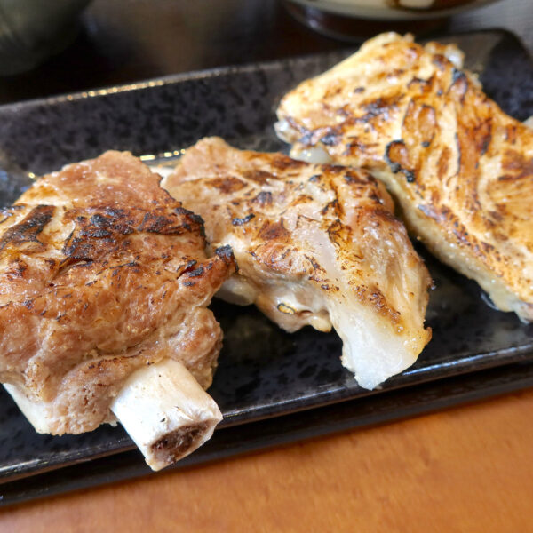 でっかい炙り本ソーキ