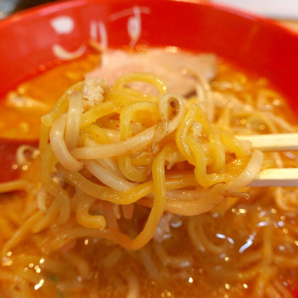 野菜と挽肉を絡めて