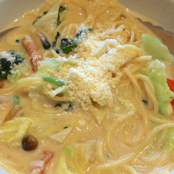 粉チーズで塩っけをプラス