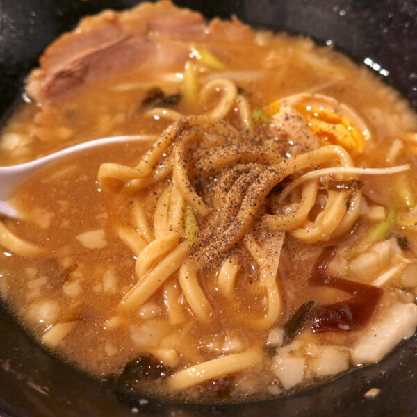 胡椒で醤油を引き出す