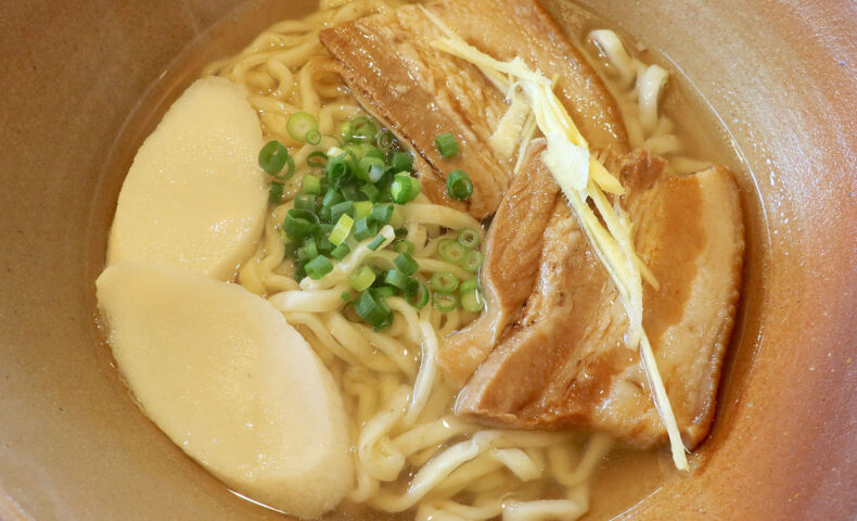 首里「首里崎山（さちやま）すば」でじゅーしー付きの崎山すばセット