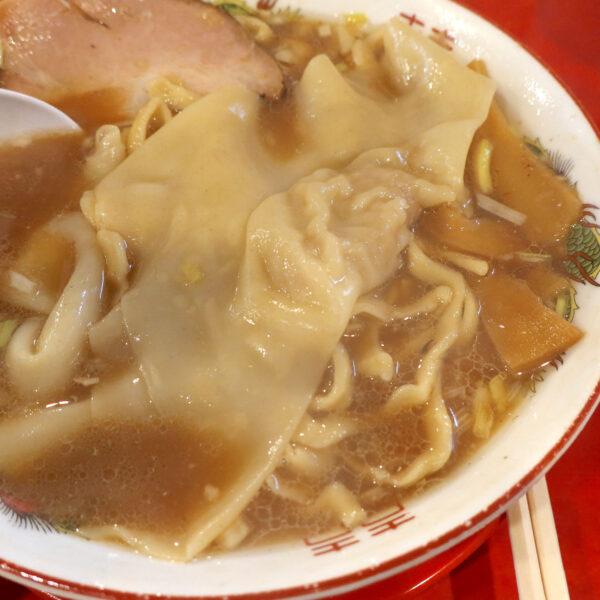 大きなワンタン