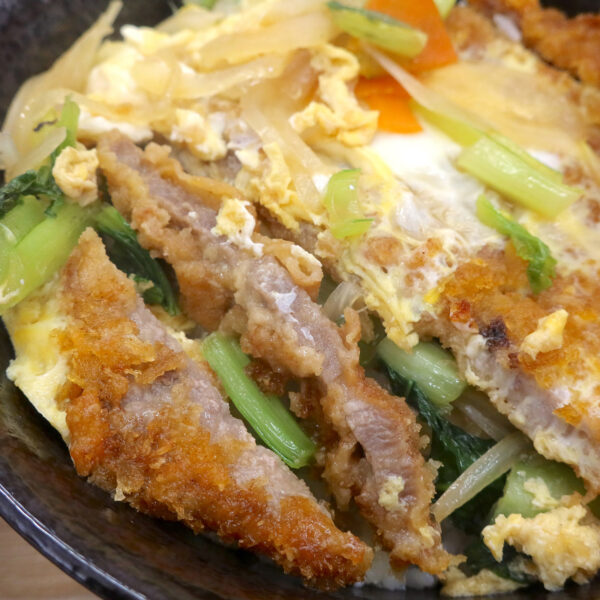 薄くなったトンカツがうまい！