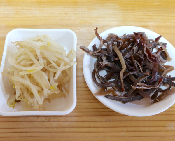 セルフサービスのもやし＆キクラゲ