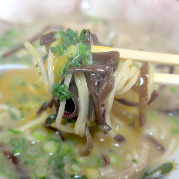 卵黄も崩して、情報量多め