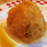 「スシロー」で人生で初めて食べたまるごとアワビのフライにぎり