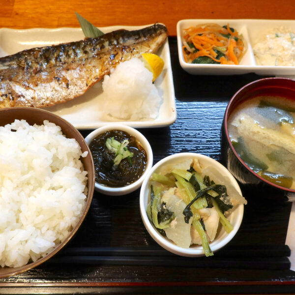 焼魚定食 さば塩(800円)