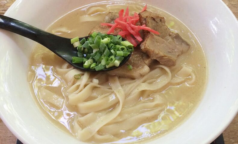 首里「首里ほりかわ」でユニークな豚・SOBA