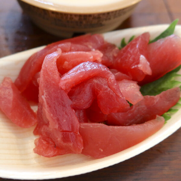 マグロの刺身（398円）